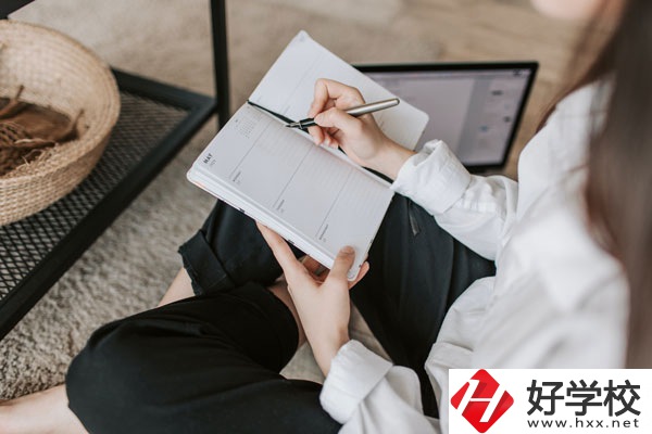 湖南工商職業(yè)學(xué)院(中職部)好不好？