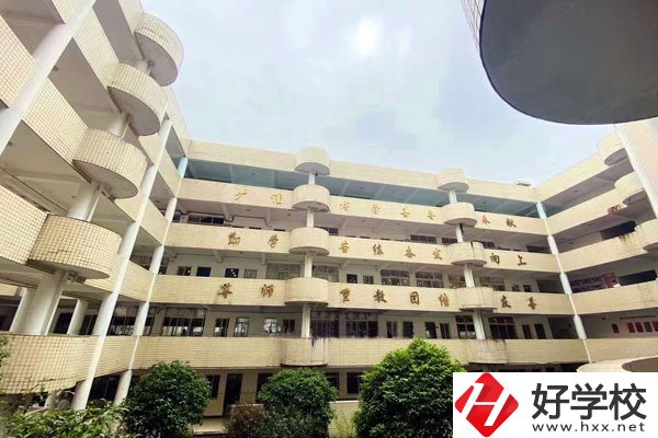 UI設(shè)計(jì)學(xué)什么？長沙有學(xué)這一專業(yè)的中職學(xué)校嗎？