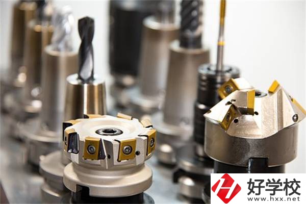 衡陽技校學(xué)什么專業(yè)比較好？