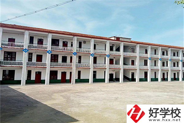 益陽(yáng)最好的民辦技校是哪所？技校讀了有用嗎？