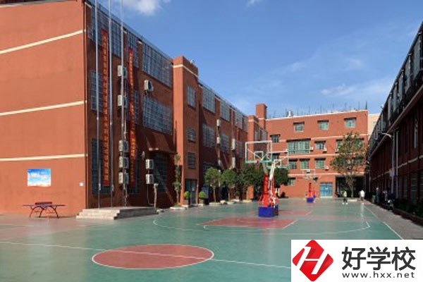 長沙市英藍中等職業(yè)學(xué)校怎么樣？有沒有官網(wǎng)？