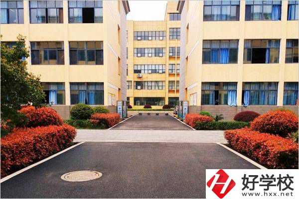 岳陽有哪所中職學(xué)校有辣條專業(yè)？該專業(yè)學(xué)了有用嗎？
