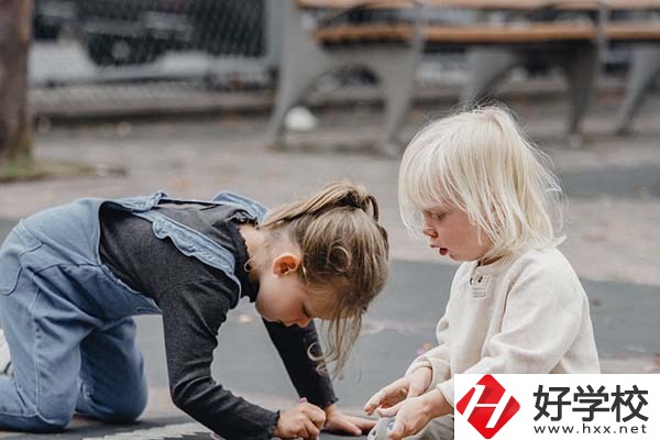 長(zhǎng)沙經(jīng)貿(mào)職業(yè)中專(zhuān)學(xué)校電話號(hào)碼（長(zhǎng)沙經(jīng)貿(mào)職業(yè)技術(shù)學(xué)校地址）