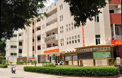武漢第一輕工業(yè)學(xué)校2024年學(xué)費多少錢一年